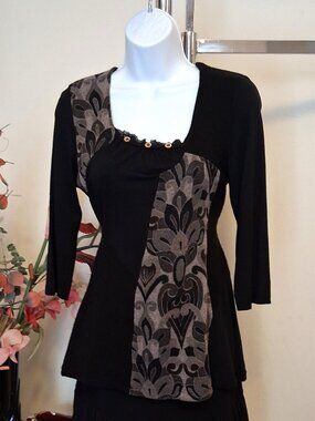 NEW Dolcezza Women’s 3/4 Sleeve Black Gray Floral Knit Cardigan Luxury Sweater 8